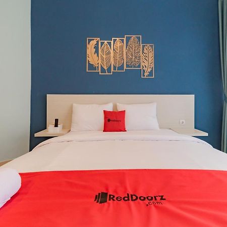 Reddoorz Plus Near Surapati Core Bandung Exterior foto