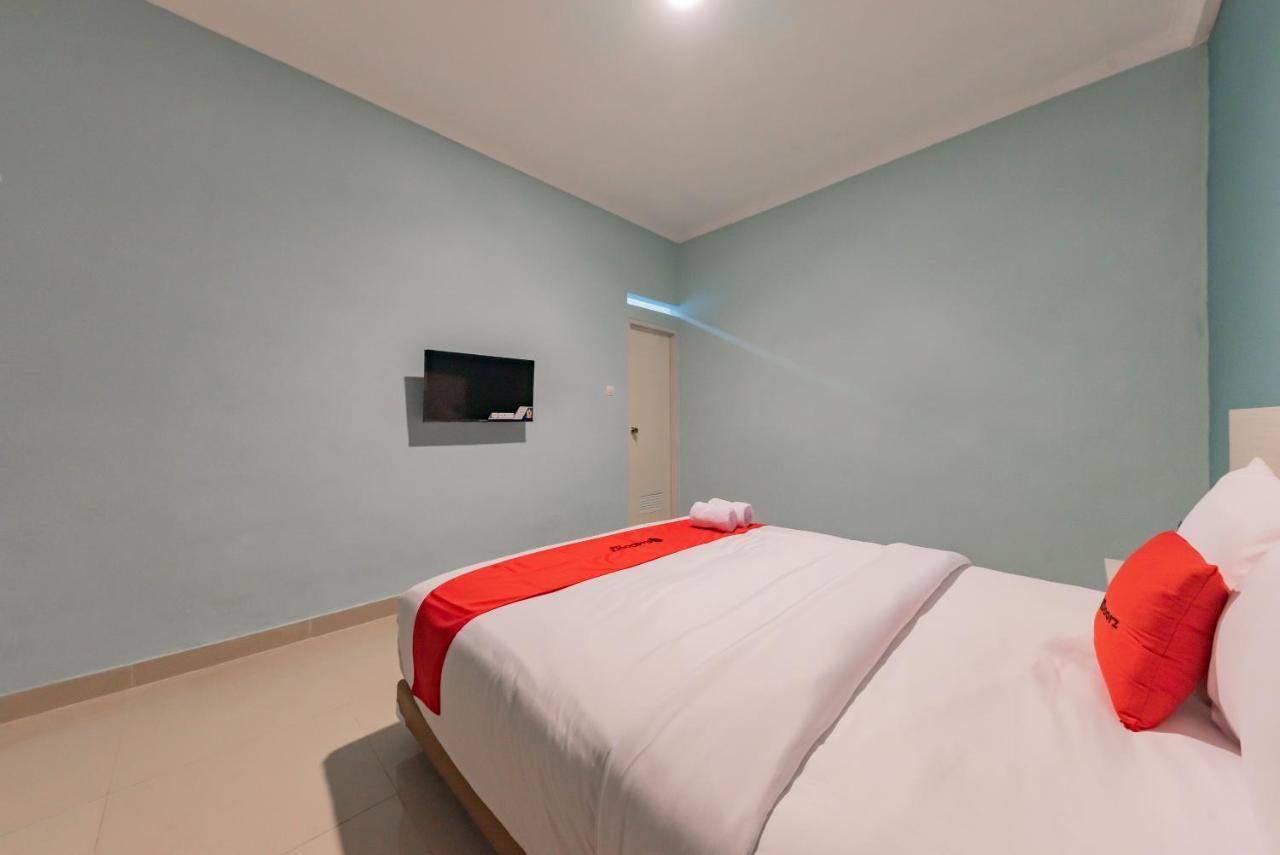 Reddoorz Plus Near Surapati Core Bandung Exterior foto