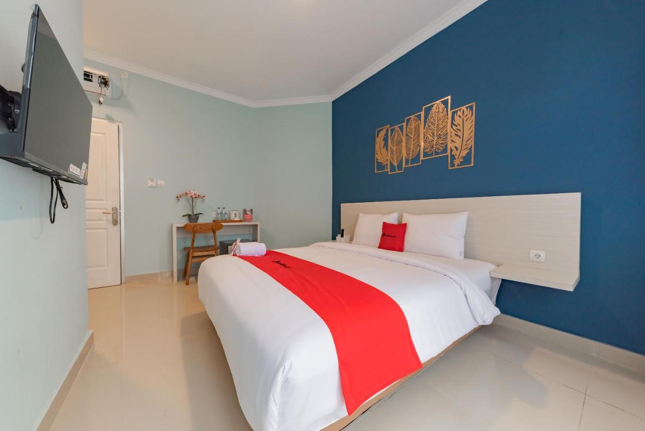 Reddoorz Plus Near Surapati Core Bandung Exterior foto