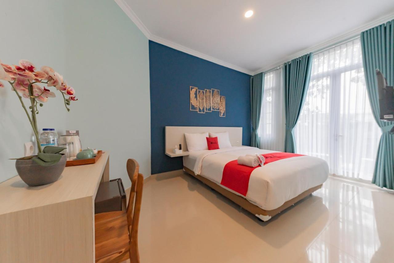 Reddoorz Plus Near Surapati Core Bandung Exterior foto