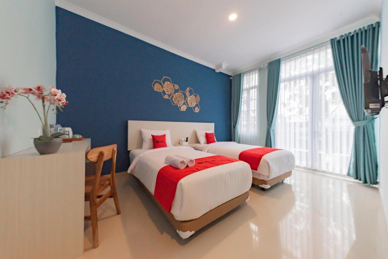 Reddoorz Plus Near Surapati Core Bandung Exterior foto