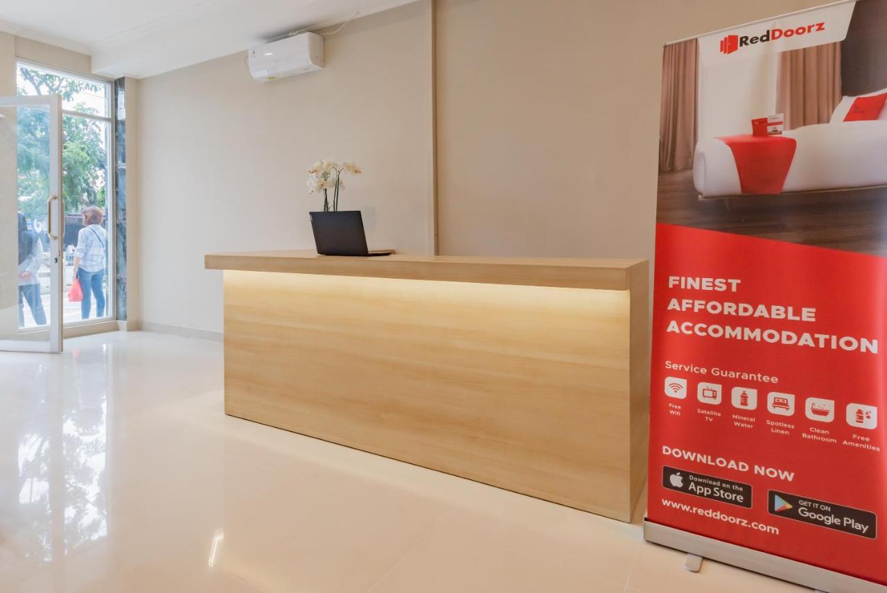 Reddoorz Plus Near Surapati Core Bandung Exterior foto